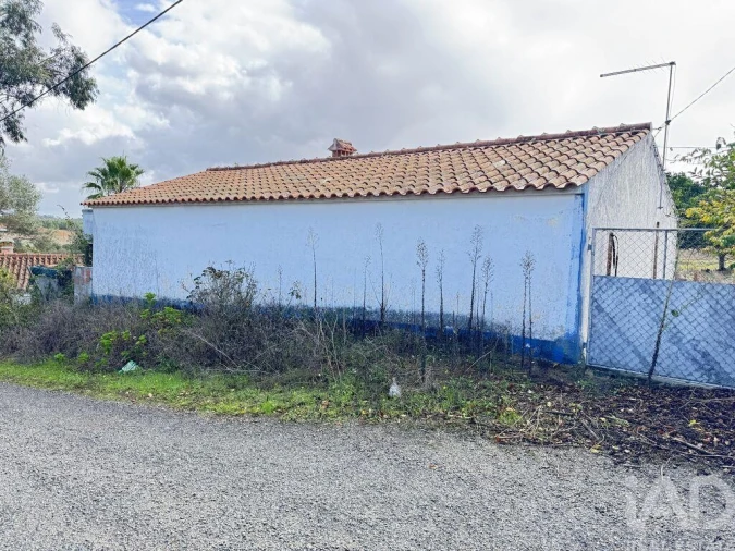 Moradia T1 para Venda em São Salvador e Santa Maria Foto 3