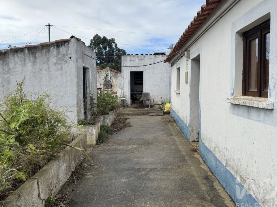 Moradia T1 para Venda em São Salvador e Santa Maria Foto 6