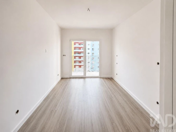 Apartamento T3 para Venda em Corroios Foto 6