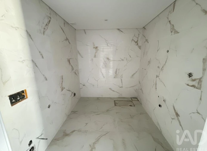 Apartamento T3 para Venda em Corroios Foto 12