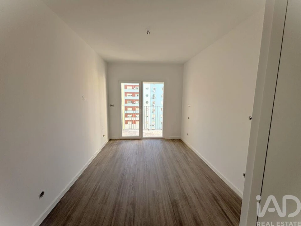 Apartamento T3 para Venda em Corroios Foto 7