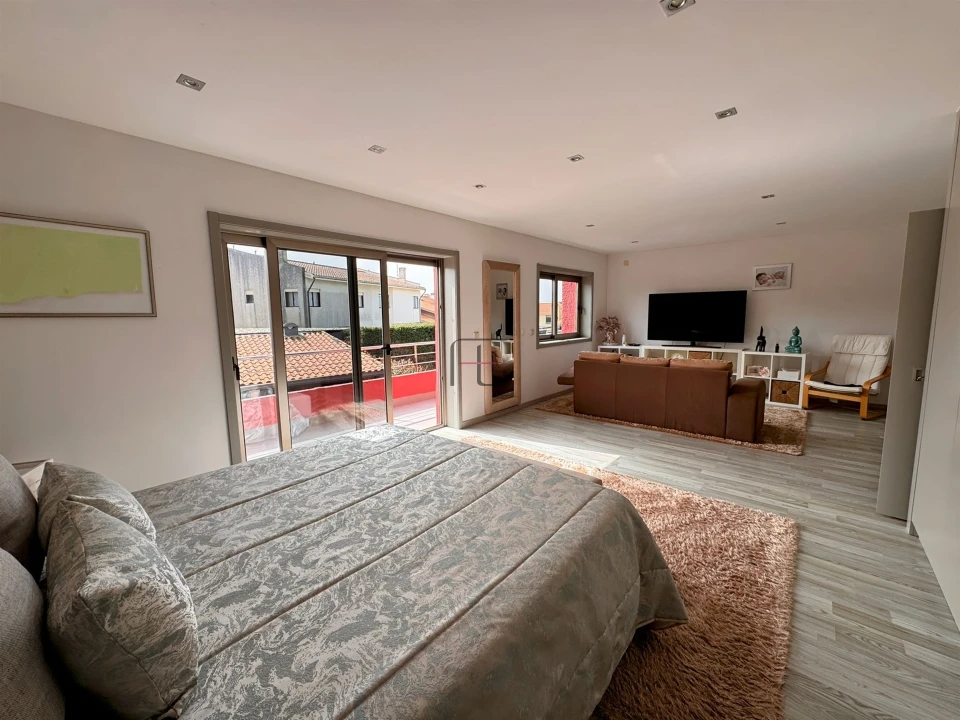 Moradia T4 para Venda em Vila Chã Foto 1