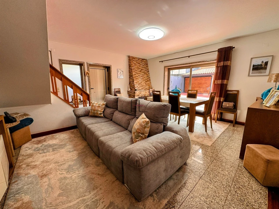 Moradia T4 para Venda em Vila Chã Foto 13