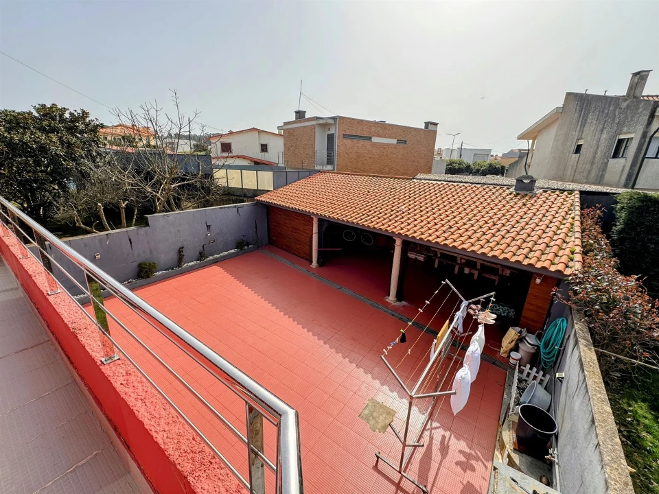 Moradia T4 para Venda em Vila Chã Foto 11