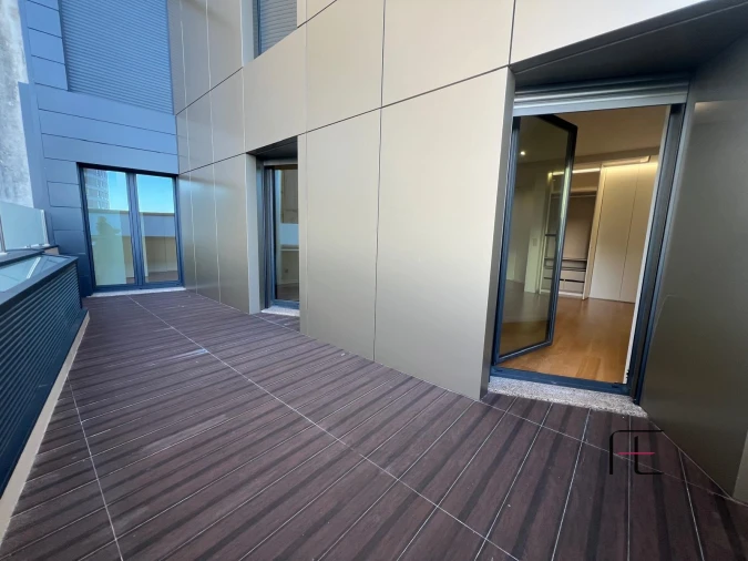 Apartamento T3 para Venda em Cidade da Maia Foto 16