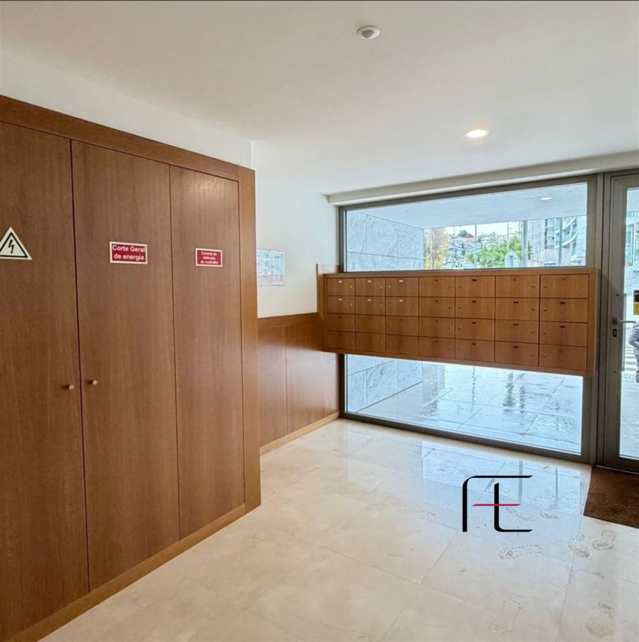 Apartamento T2 para Arrendamento em Canidelo Foto 12