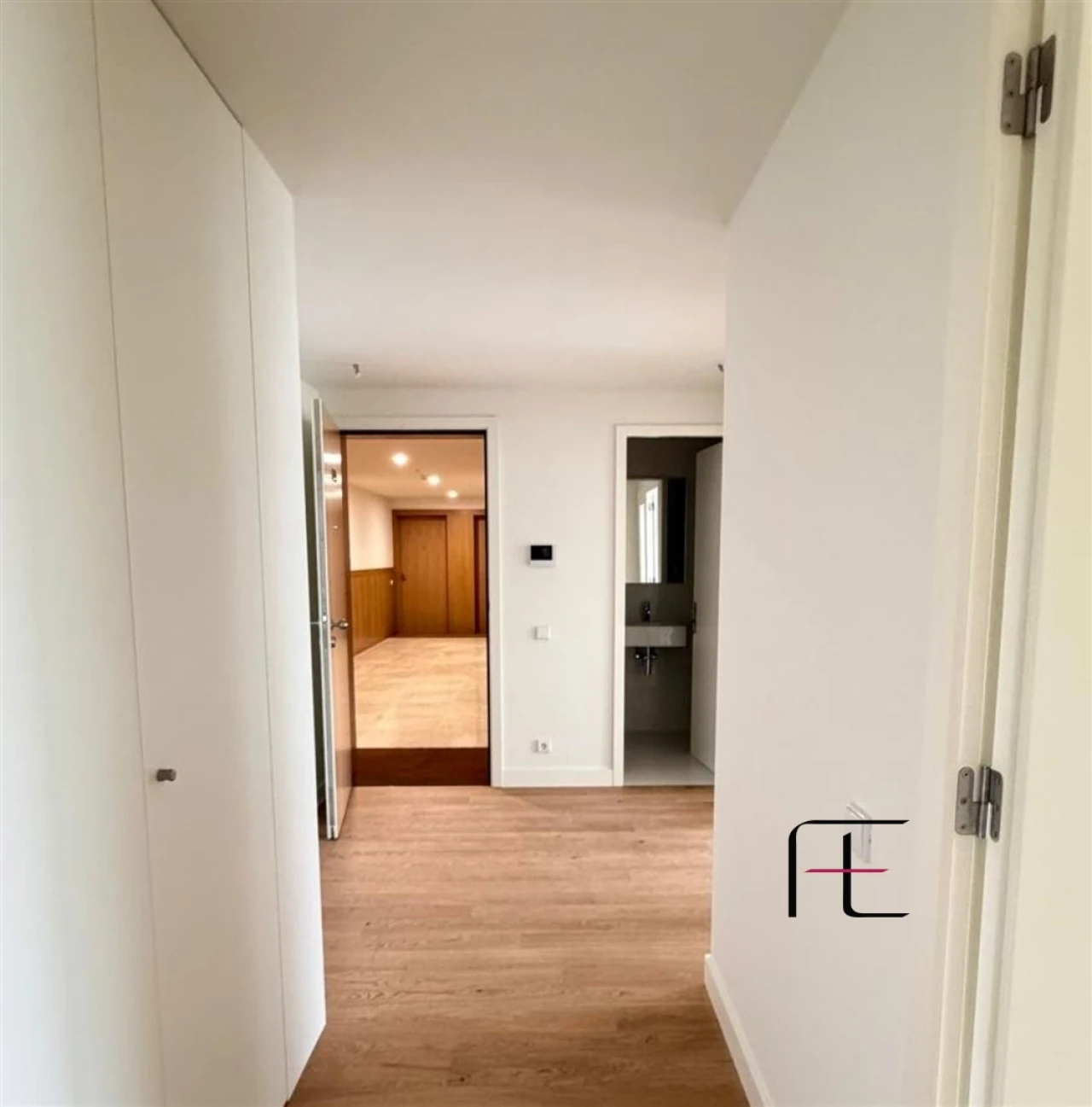 Apartamento T2 para Arrendamento em Canidelo Foto 5