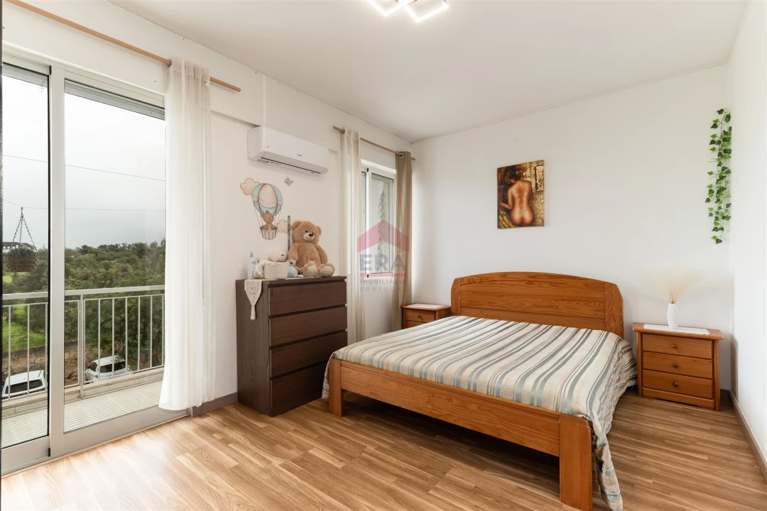 Apartamento T0 para Venda em Faro (Sé e São Pedro) Foto 16