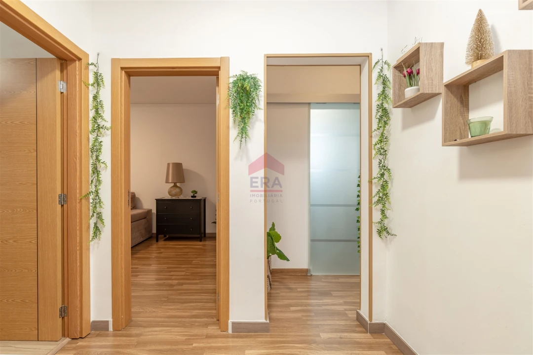 Apartamento T0 para Venda em Faro (Sé e São Pedro) Foto 8