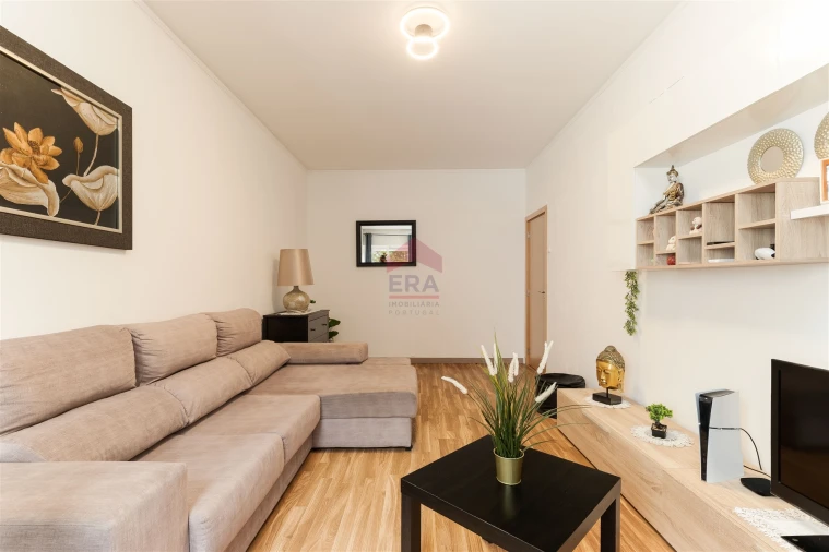 Apartamento T0 para Venda em Faro (Sé e São Pedro) Foto 4