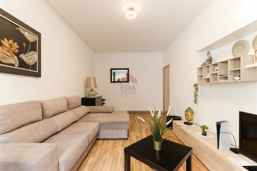 Apartamento T0 para Venda em Faro (Sé e São Pedro) Foto 4