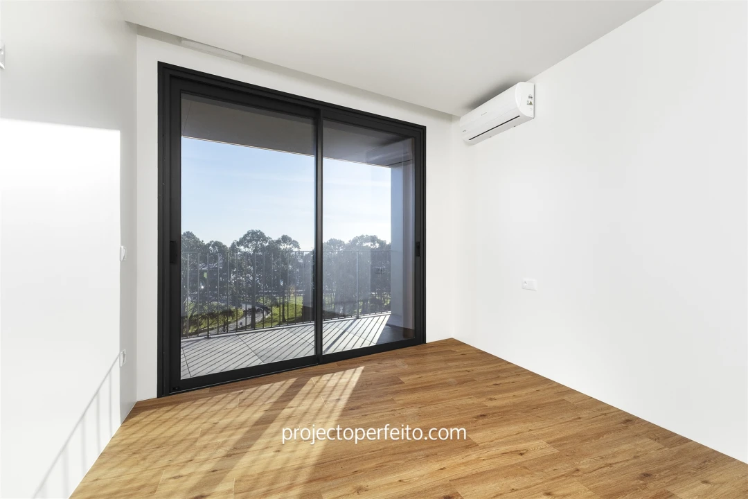 Apartamento T2 para Arrendamento em Santa Marinha e São Pedro da Afurada Foto 12