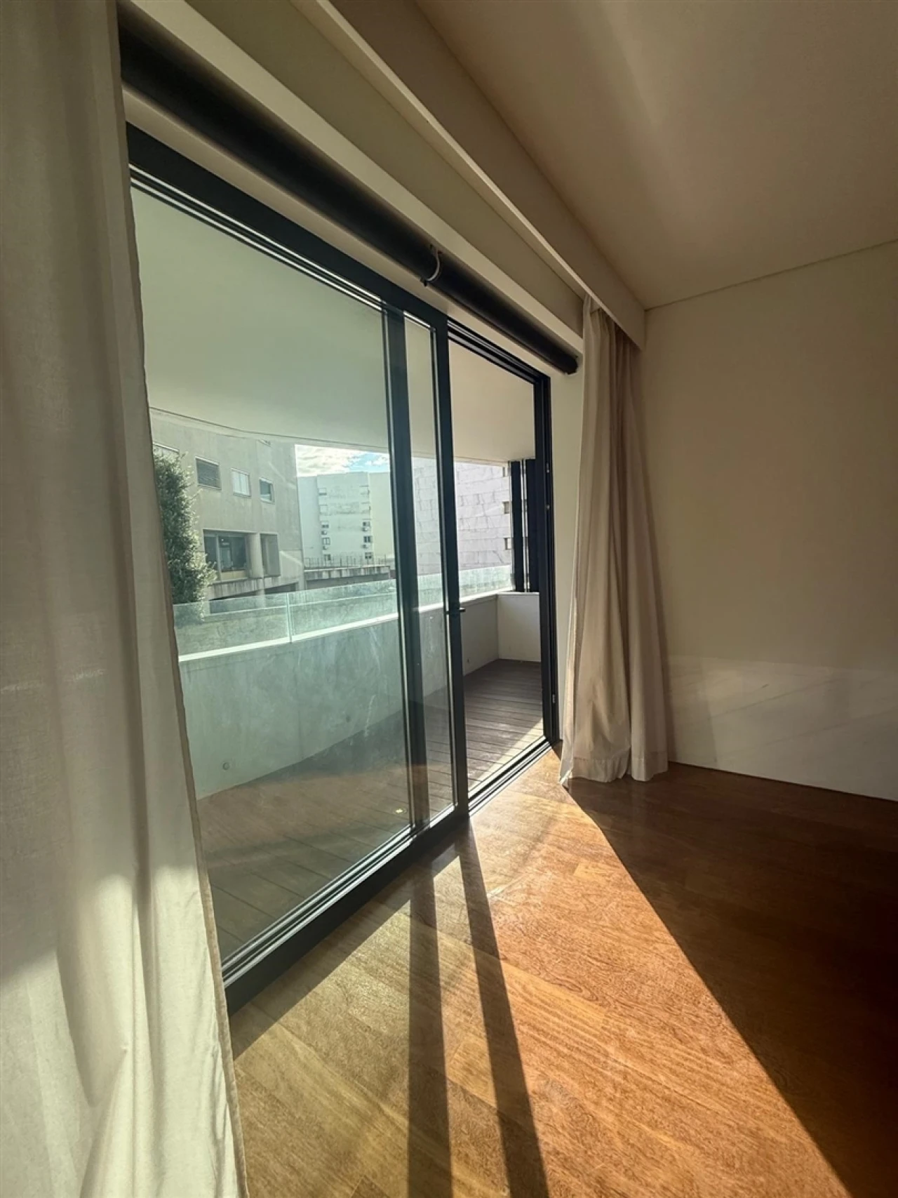 Apartamento T3 para Venda em Aldoar, Foz do Douro e Nevogilde Foto 10
