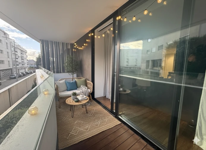 Apartamento T3 para Venda em Aldoar, Foz do Douro e Nevogilde Foto 2