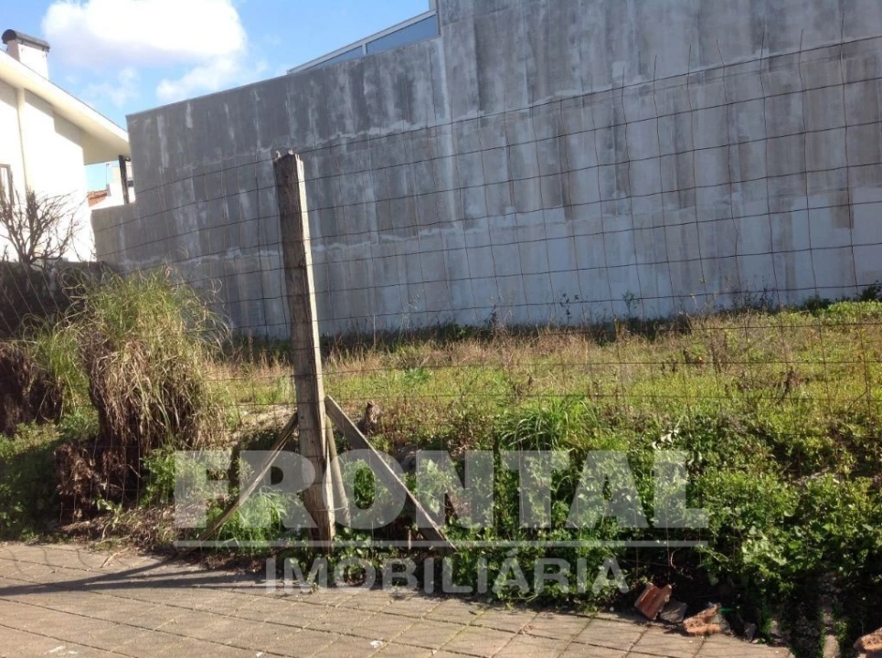 Terreno para Venda em Ermesinde Foto 9