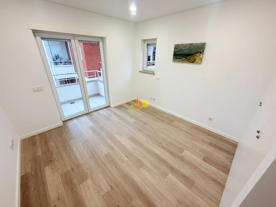 Apartamento T3 para Venda em Tavarede Foto 19