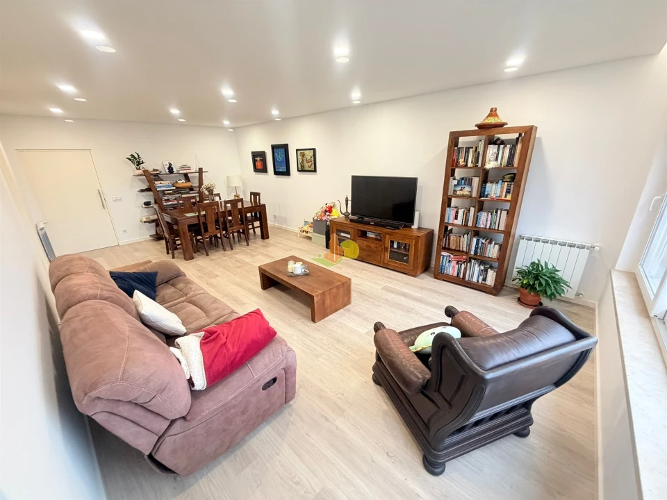 Apartamento T3 para Venda em Tavarede Foto 8