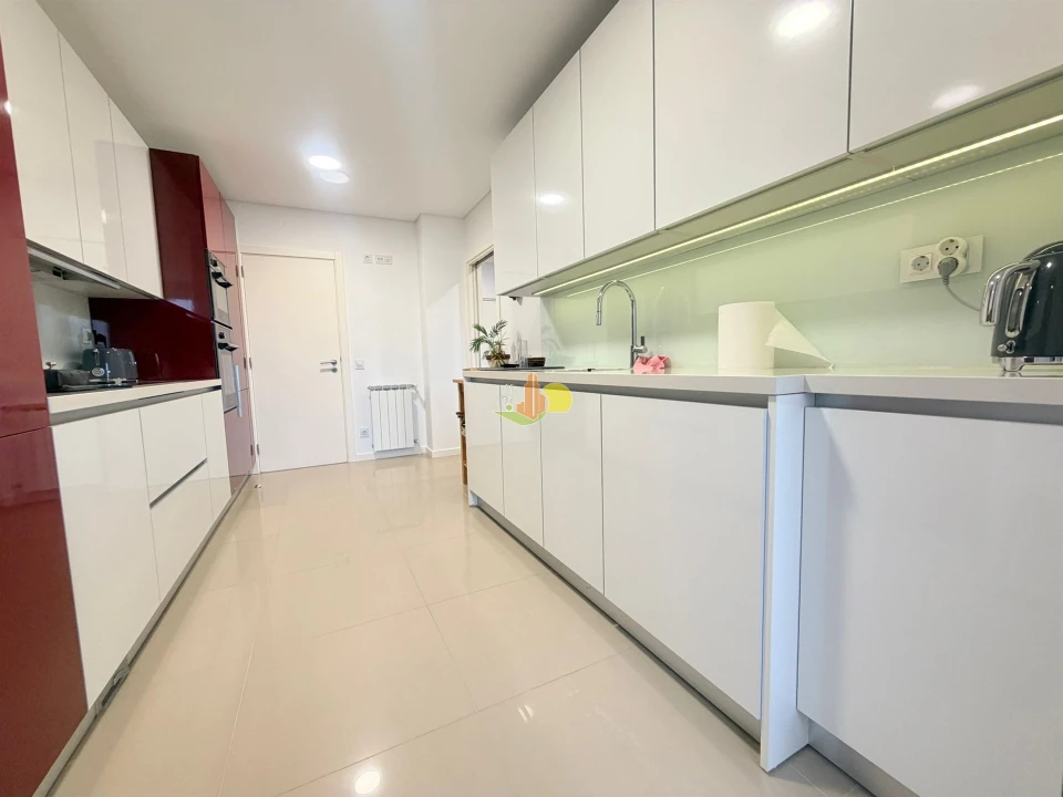 Apartamento T3 para Venda em Tavarede Foto 6