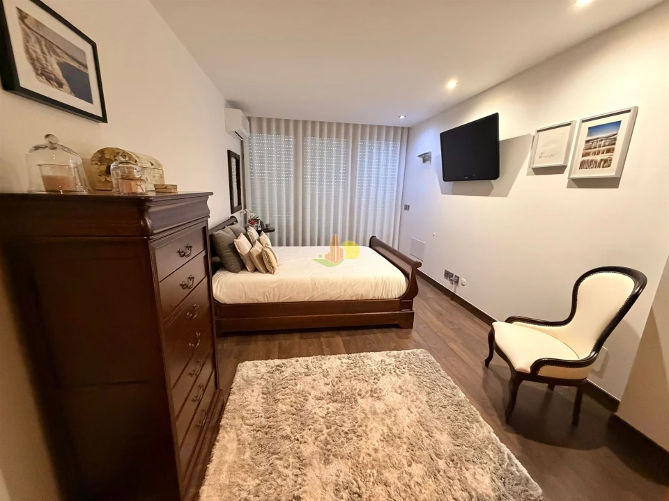 Moradia T4 para Venda em Tavarede Foto 18