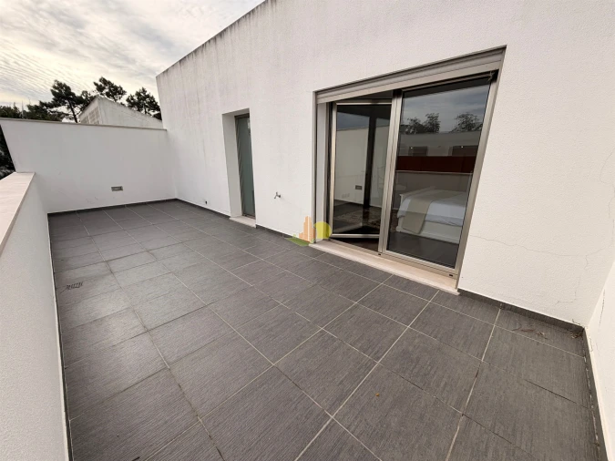 Moradia T4 para Venda em Tavarede Foto 41