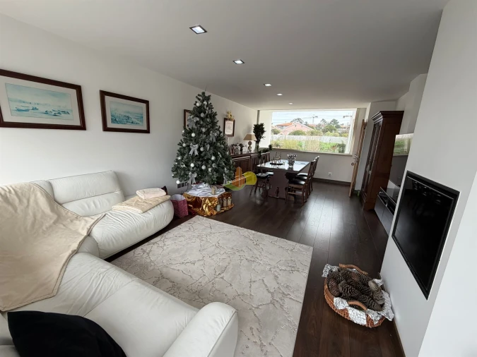 Moradia T4 para Venda em Tavarede Foto 14