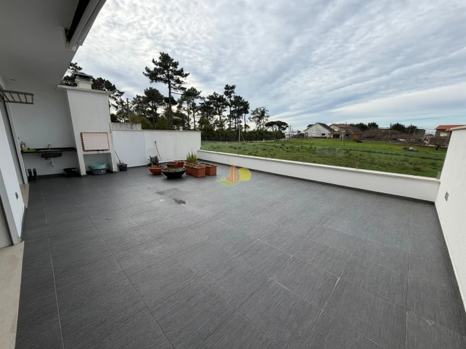 Moradia T4 para Venda em Tavarede Foto 9