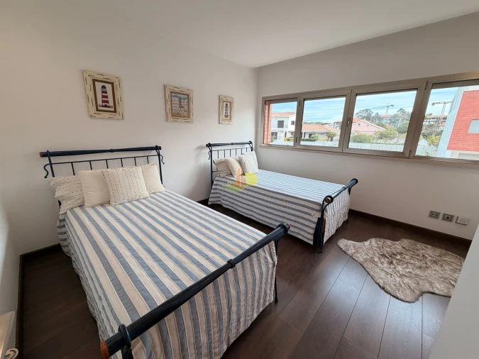 Moradia T4 para Venda em Tavarede Foto 26