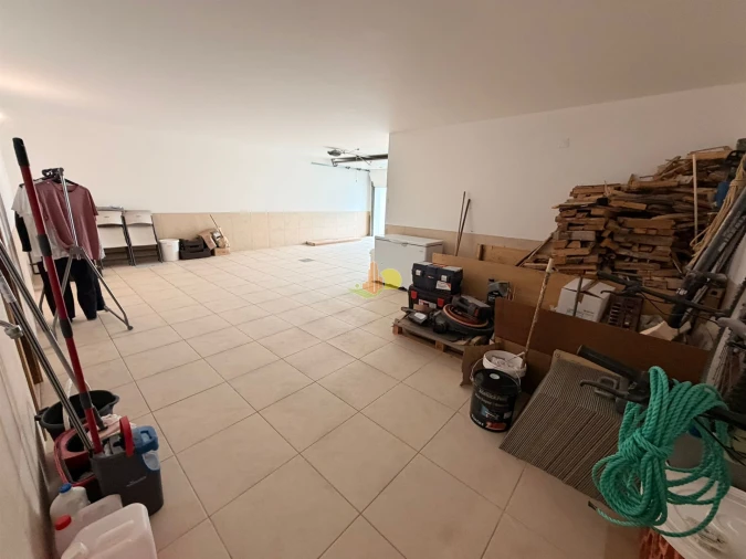 Moradia T4 para Venda em Tavarede Foto 47