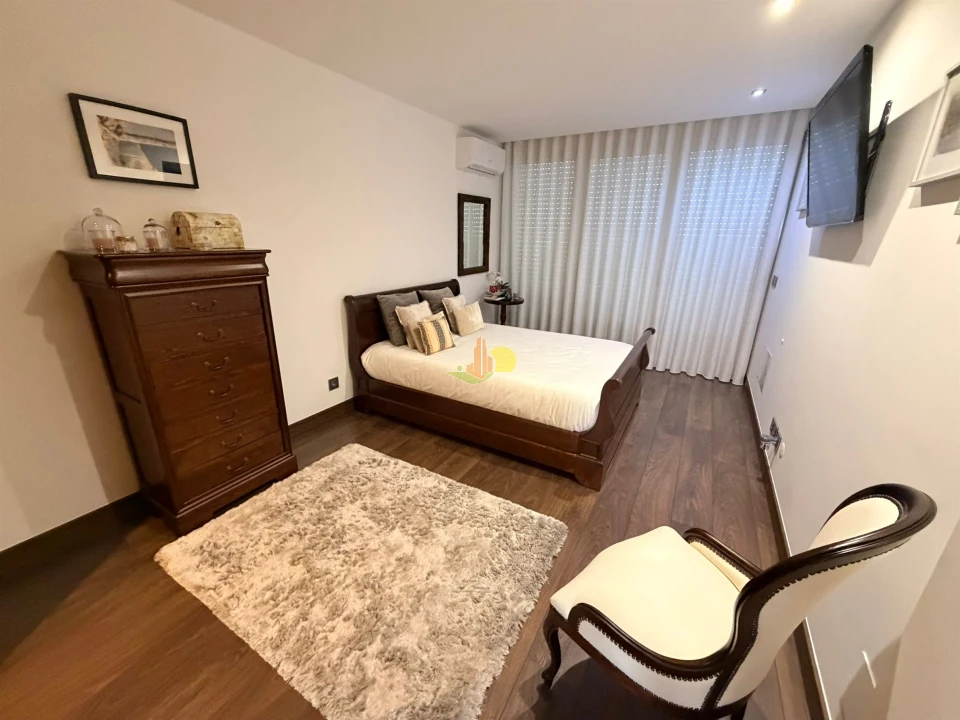 Moradia T4 para Venda em Tavarede Foto 17