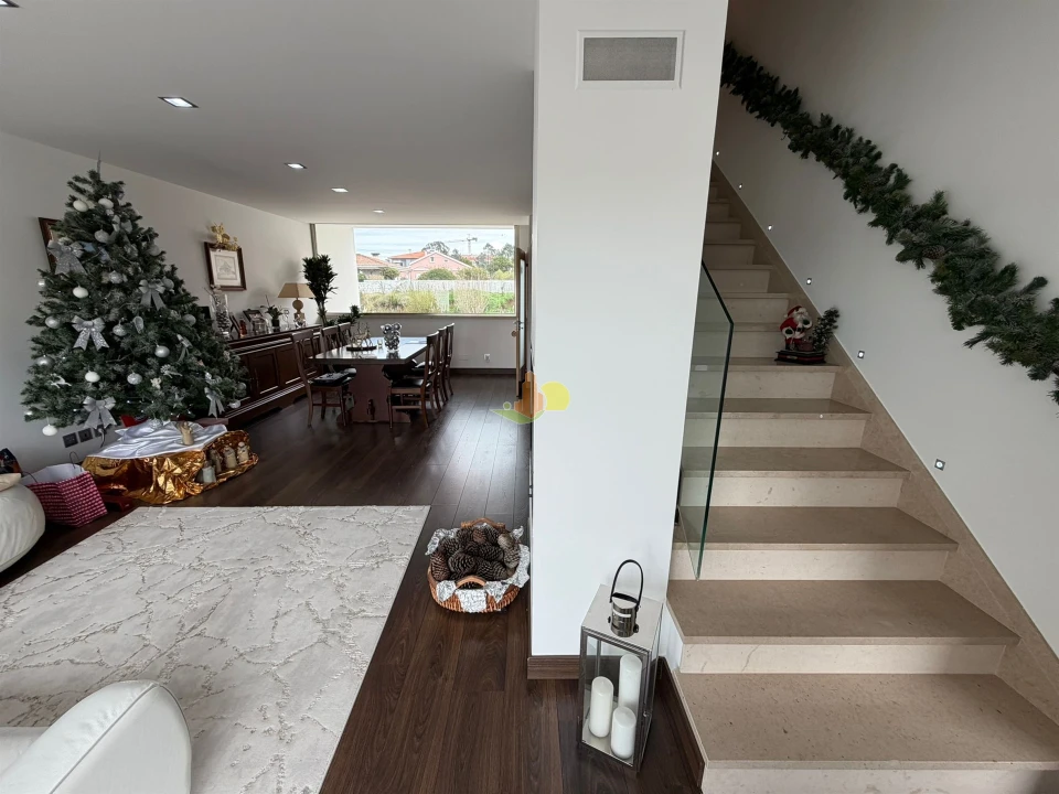 Moradia T4 para Venda em Tavarede Foto 15