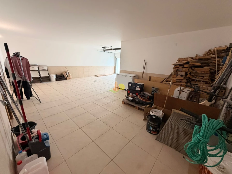 Moradia T4 para Venda em Tavarede Foto 47