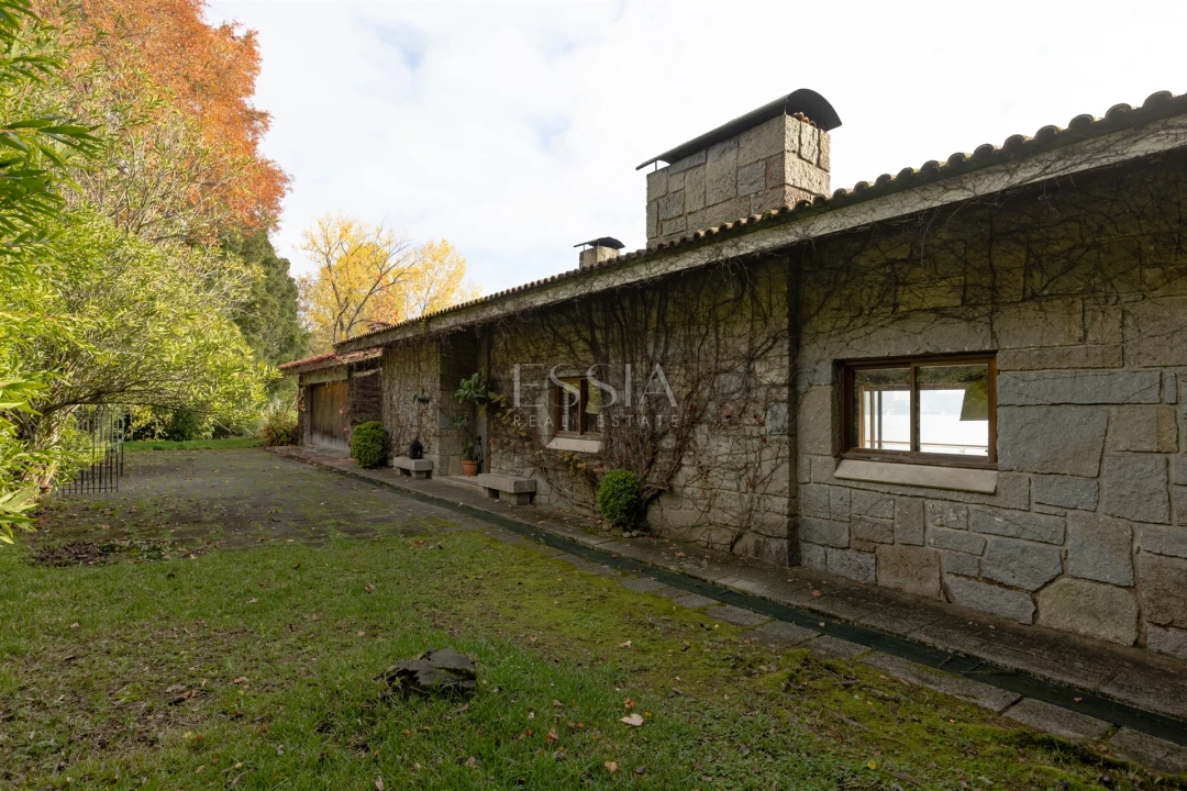 Moradia T5 para Venda em Foz do Sousa e Covelo Foto 8