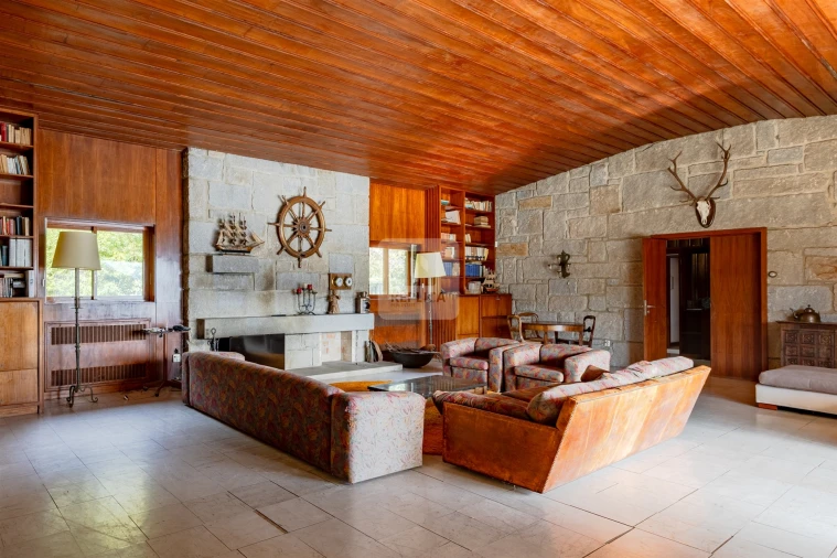 Moradia T5 para Venda em Foz do Sousa e Covelo Foto 18