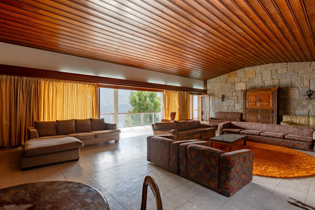 Moradia T5 para Venda em Foz do Sousa e Covelo Foto 16