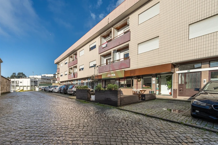 Apartamento T2 para Venda em Creixomil Foto 22