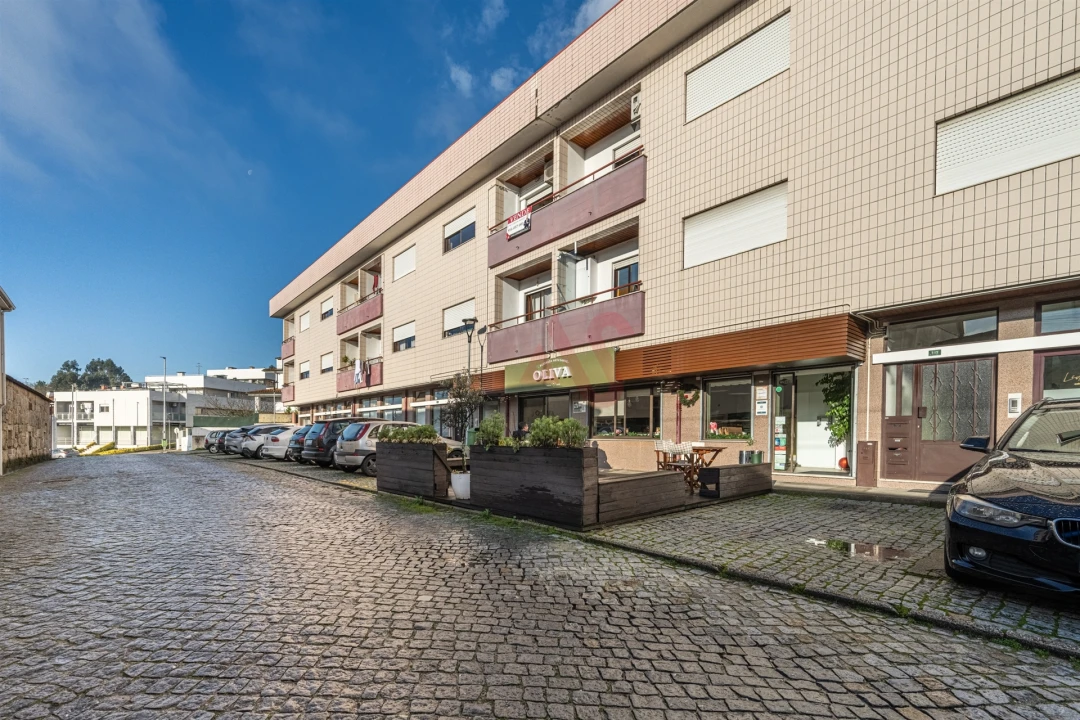 Apartamento T2 para Venda em Creixomil Foto 22