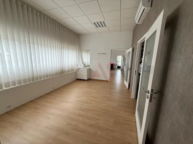 Escritório para Arrendamento em Ermesinde Foto 5