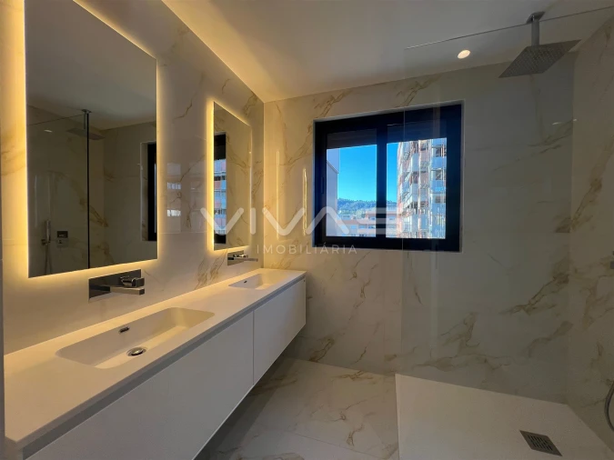 Apartamento T3 para Arrendamento em Vila Verde e Barbudo Foto 10