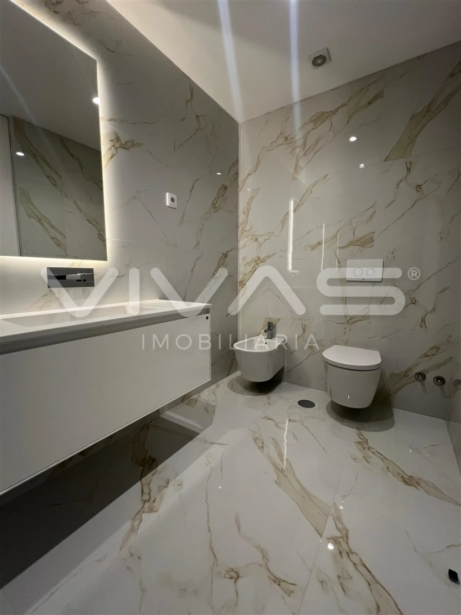 Apartamento T3 para Arrendamento em Vila Verde e Barbudo Foto 16