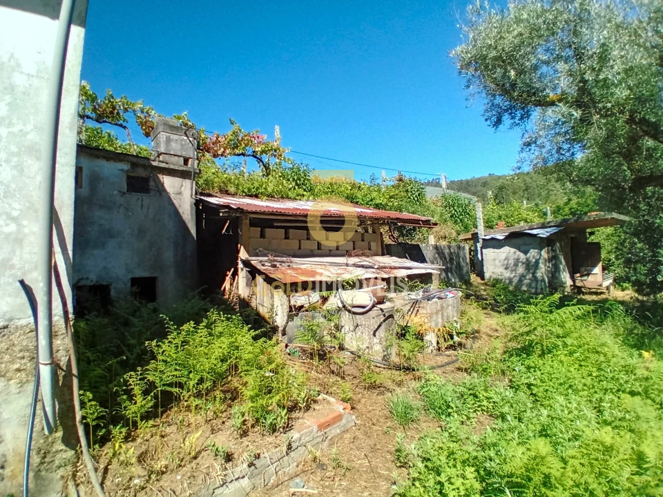 Moradia T3 para Venda em Real Foto 10