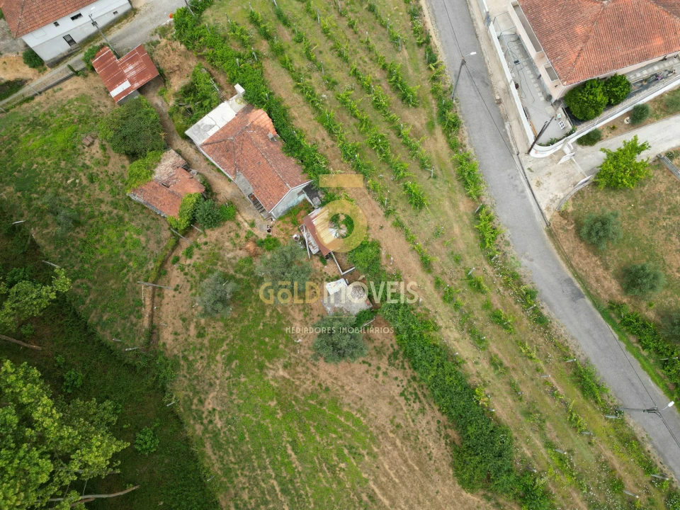 Moradia T3 para Venda em Real Foto 3