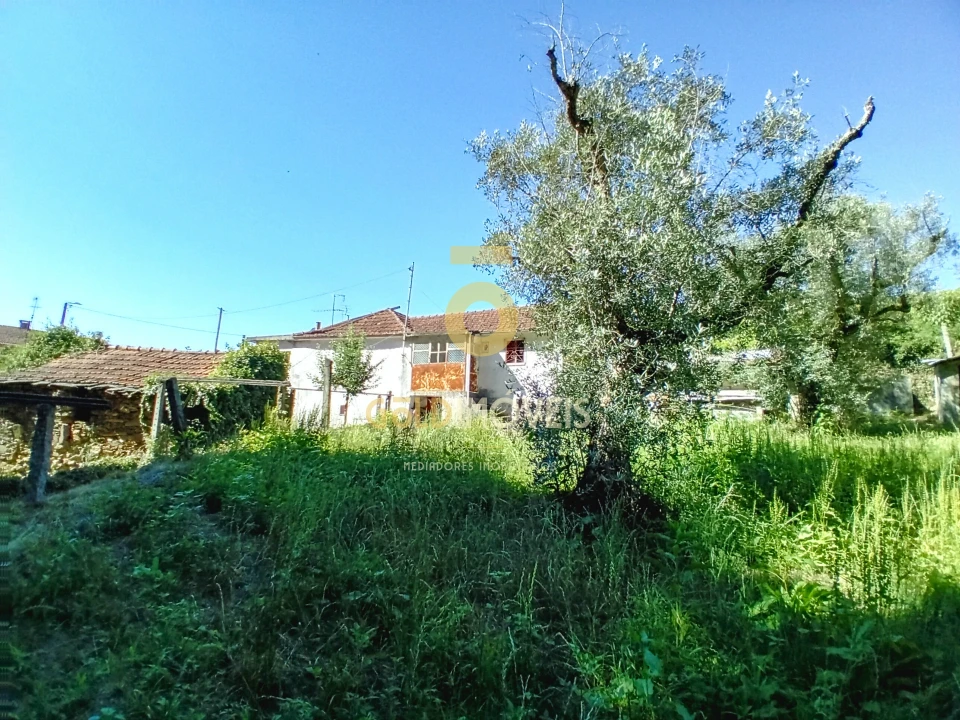 Moradia T3 para Venda em Real Foto 14