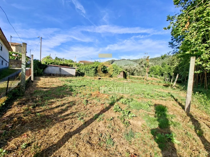 Moradia T3 para Venda em Real Foto 19