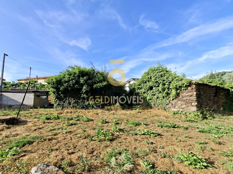 Moradia T3 para Venda em Real Foto 21