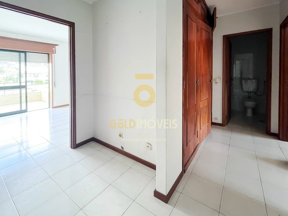 Apartamento T2 para Venda em Bem Viver Foto 2