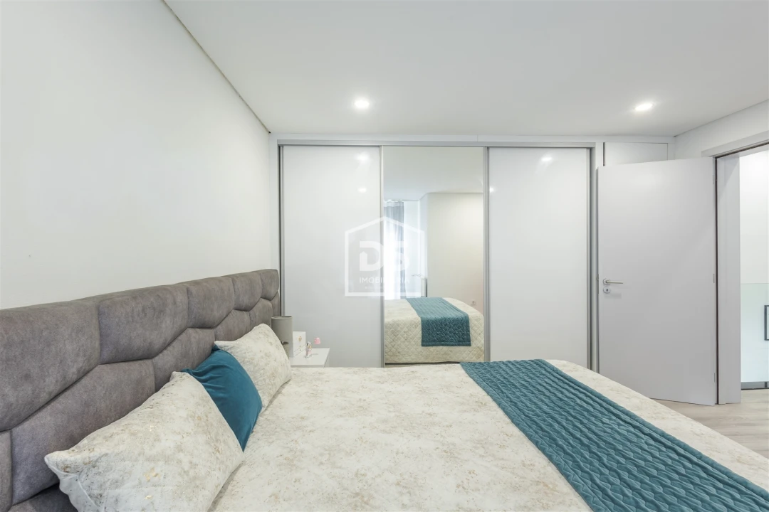 Moradia T3 para Venda em Abragão Foto 27