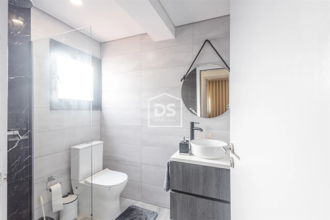 Moradia T3 para Venda em Abragão Foto 24