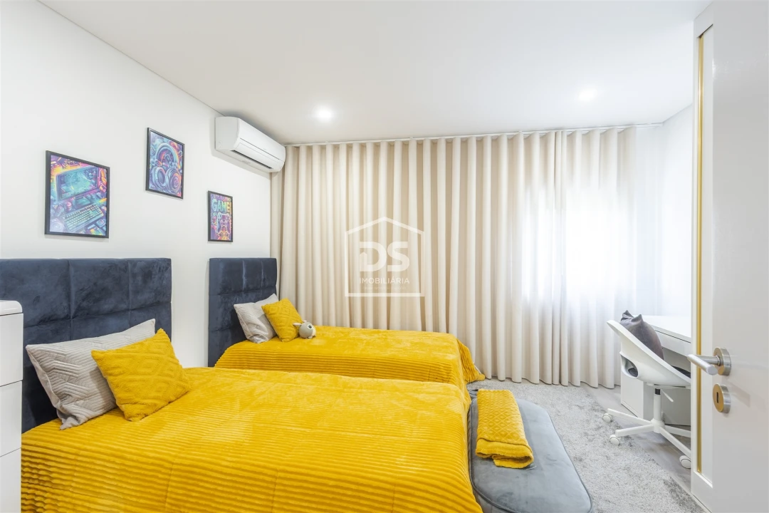 Moradia T3 para Venda em Abragão Foto 26