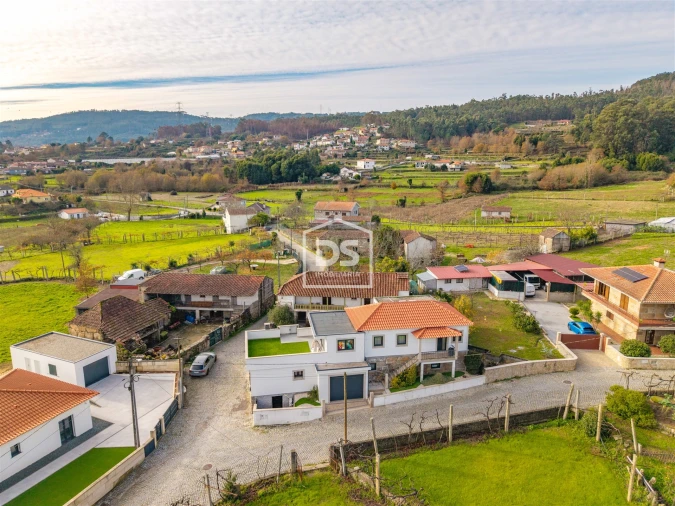 Moradia T3 para Venda em Abragão Foto 6