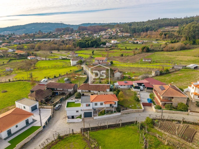 Moradia T3 para Venda em Abragão Foto 2